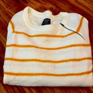 Abercrombie & Fitch Sweater